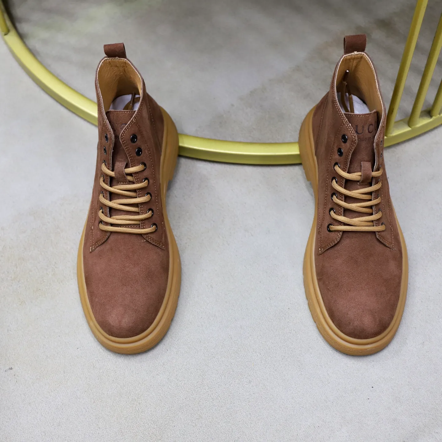 Men's shoes: 440💰Fleece lining, pigskin lining🙅‍♂️🙅‍♂️🙅‍♂️ Brand: GUCCI Standard code: 38–44 (45 can be customized) Grade: Same as the official website Material: Original cowhide fabric Comfortable pigskin + plush lining (optional) Lightweight and wear-resistant outsole Style category: Men's fashion casual shoes and boots Running Sports shoes, distinguished luxury brand elements, top luxury, color: actual picture color